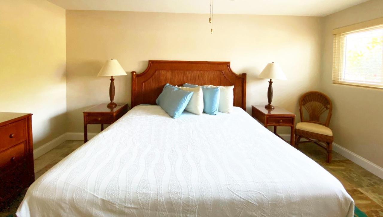 Nautical Watch Aparthotel Belleair Beach Bagian luar foto