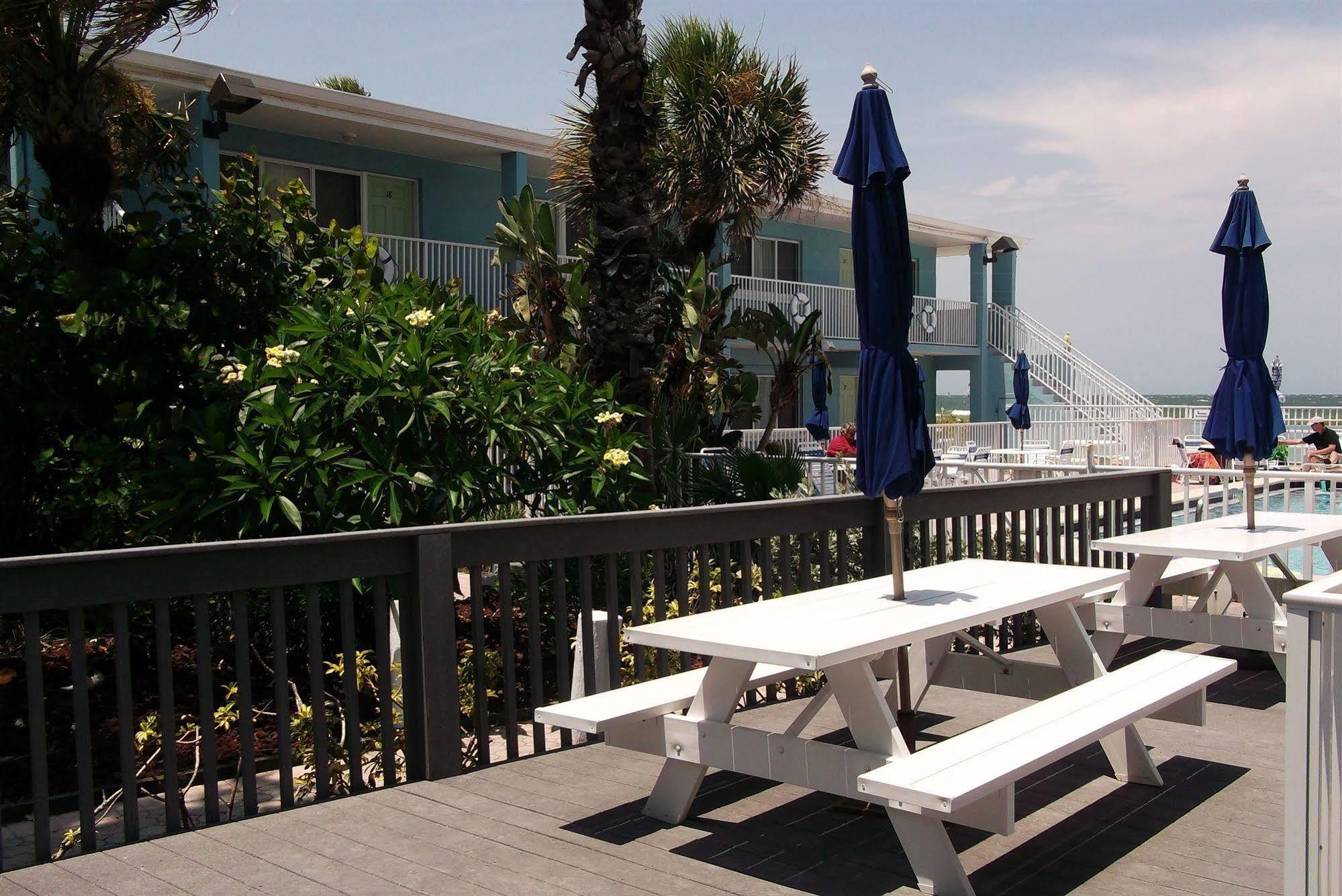 Nautical Watch Aparthotel Belleair Beach Bagian luar foto